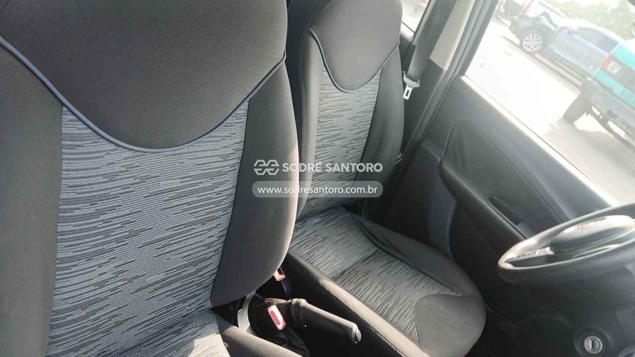Fiat Uno Attractive 1.0 2016 — foto 8