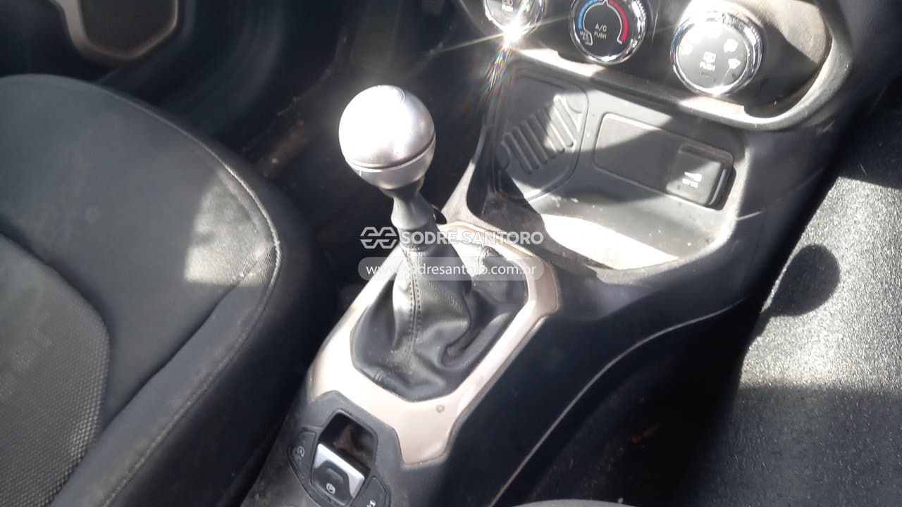 Jeep Renegade 1.8 Mt 2018 — foto 11
