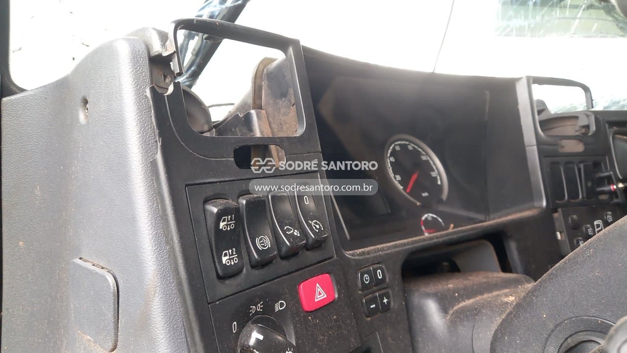 Scania P 360 A6x2 2013 — foto 10