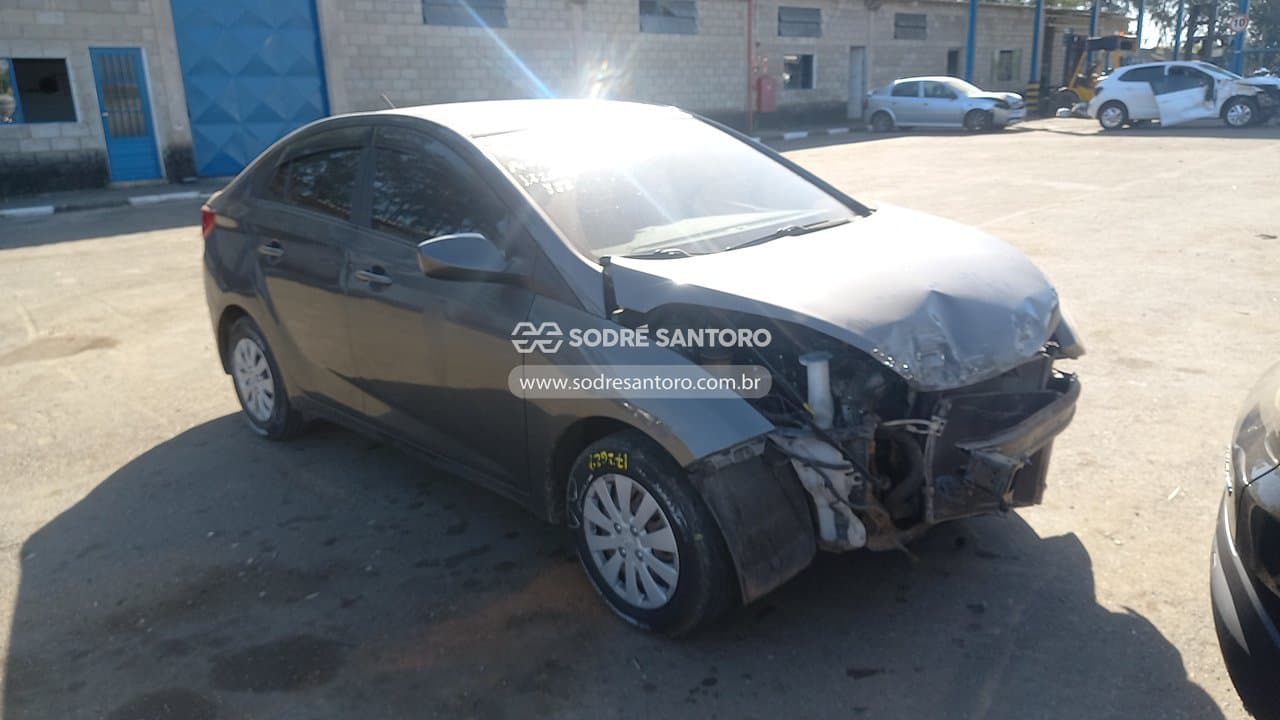 Hyundai Hb20s 1.6m Comf 2014, cinza