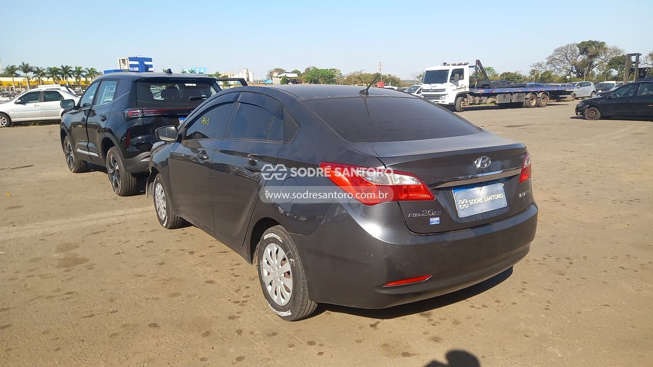 Hyundai Hb20s 1.6m Comf 2014 — foto 2