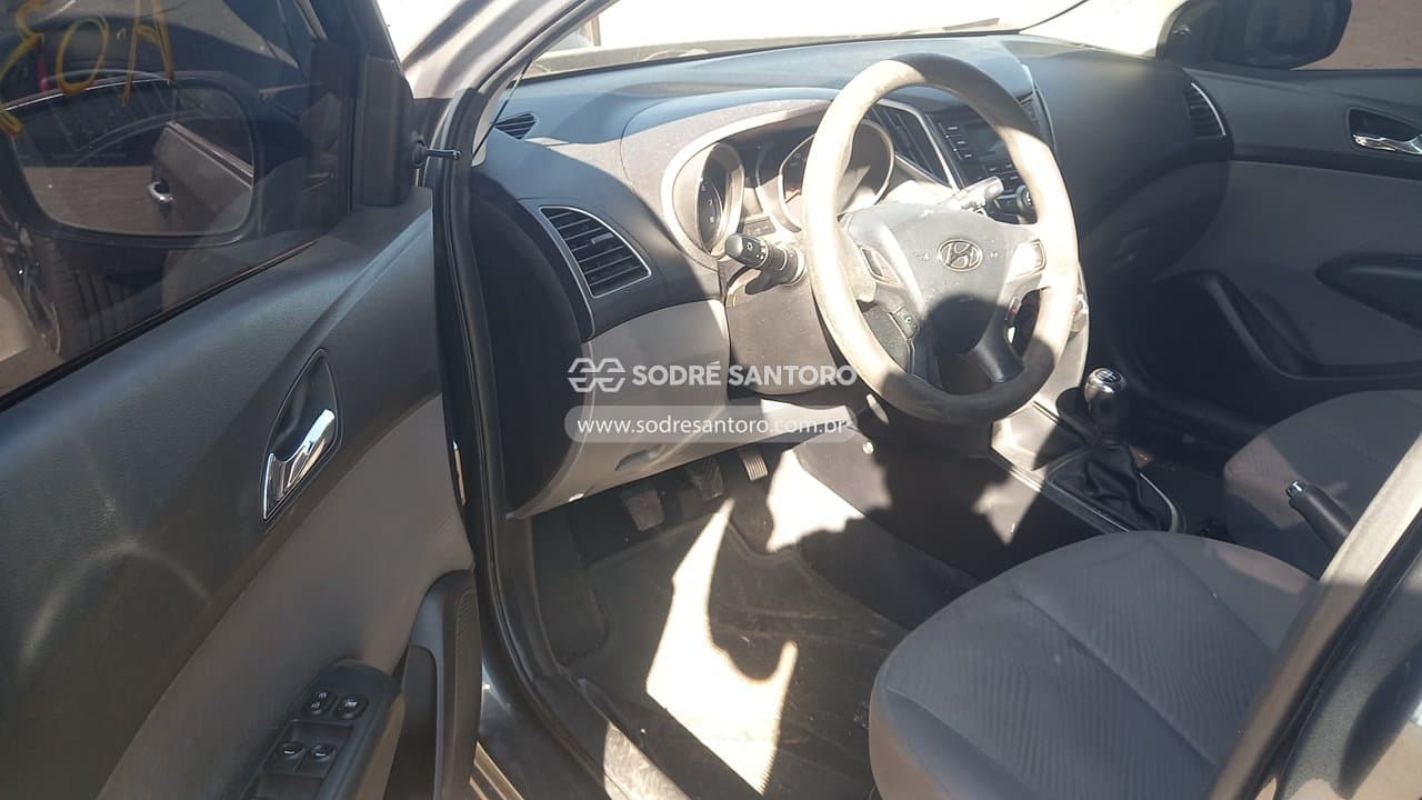 Hyundai Hb20s 1.6m Comf 2014 — foto 6