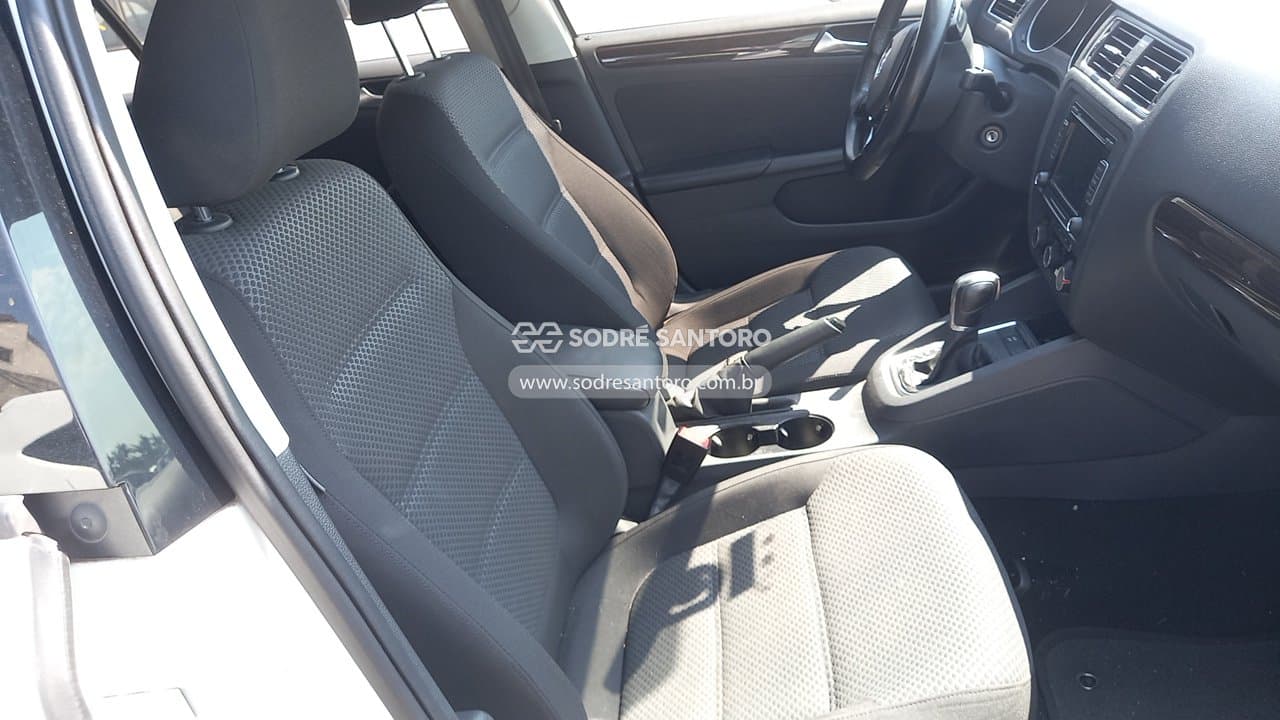 Volkswagen Jetta Cl Aa 2015 — foto 9