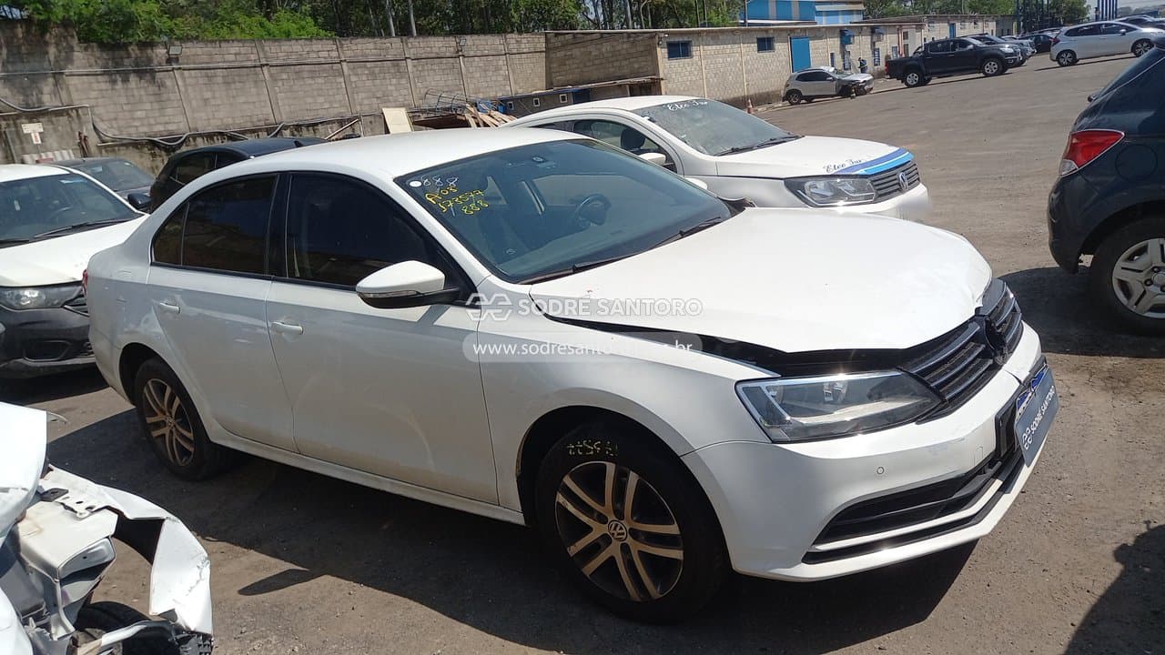 Volkswagen Jetta Cl Aa 2015, branca