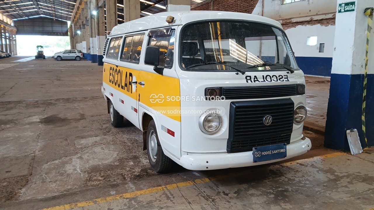 Volkswagen Kombi Lotacao 2009, branca