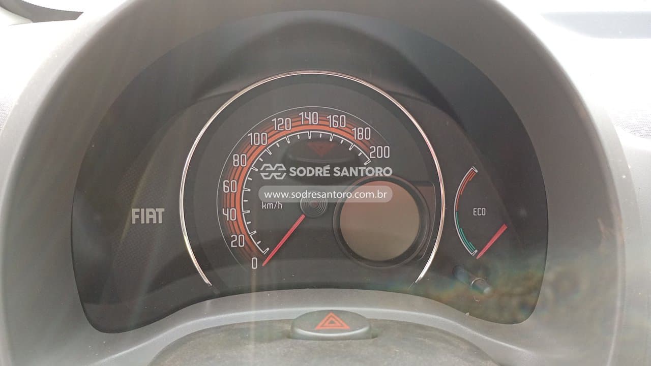 Fiat Uno Vivace 1.0 2013 — foto 7
