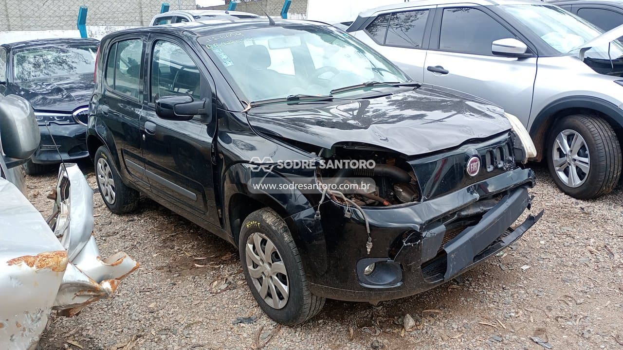 Fiat Uno Vivace 1.0 2013, preta