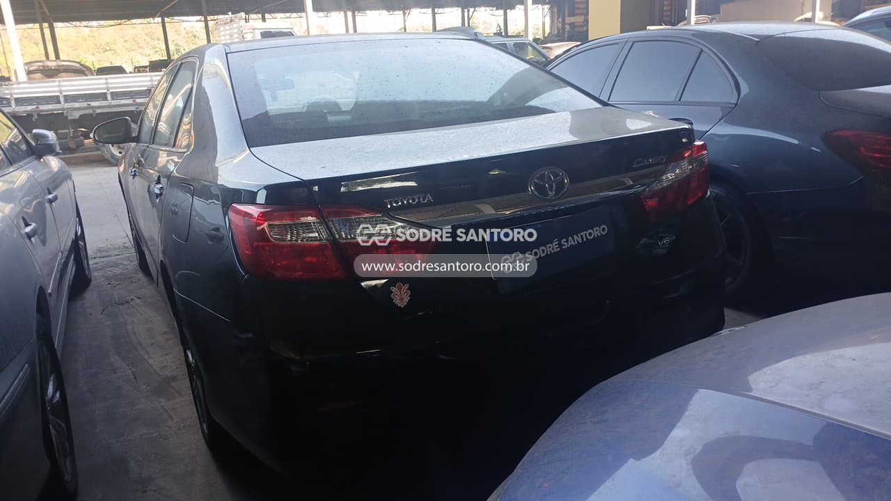 Toyota Camry Xle 2014 — foto 2
