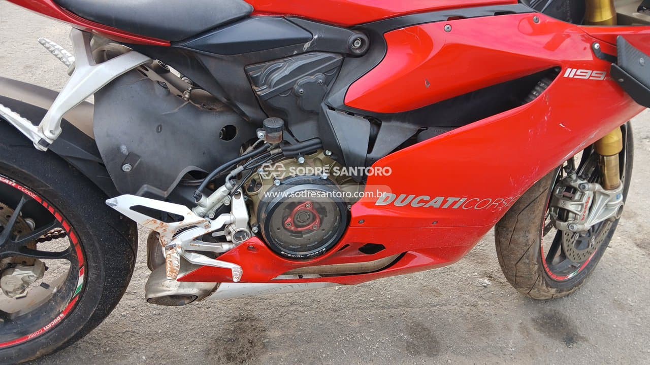 Ducati 1199 Panig S 2015 — foto 5