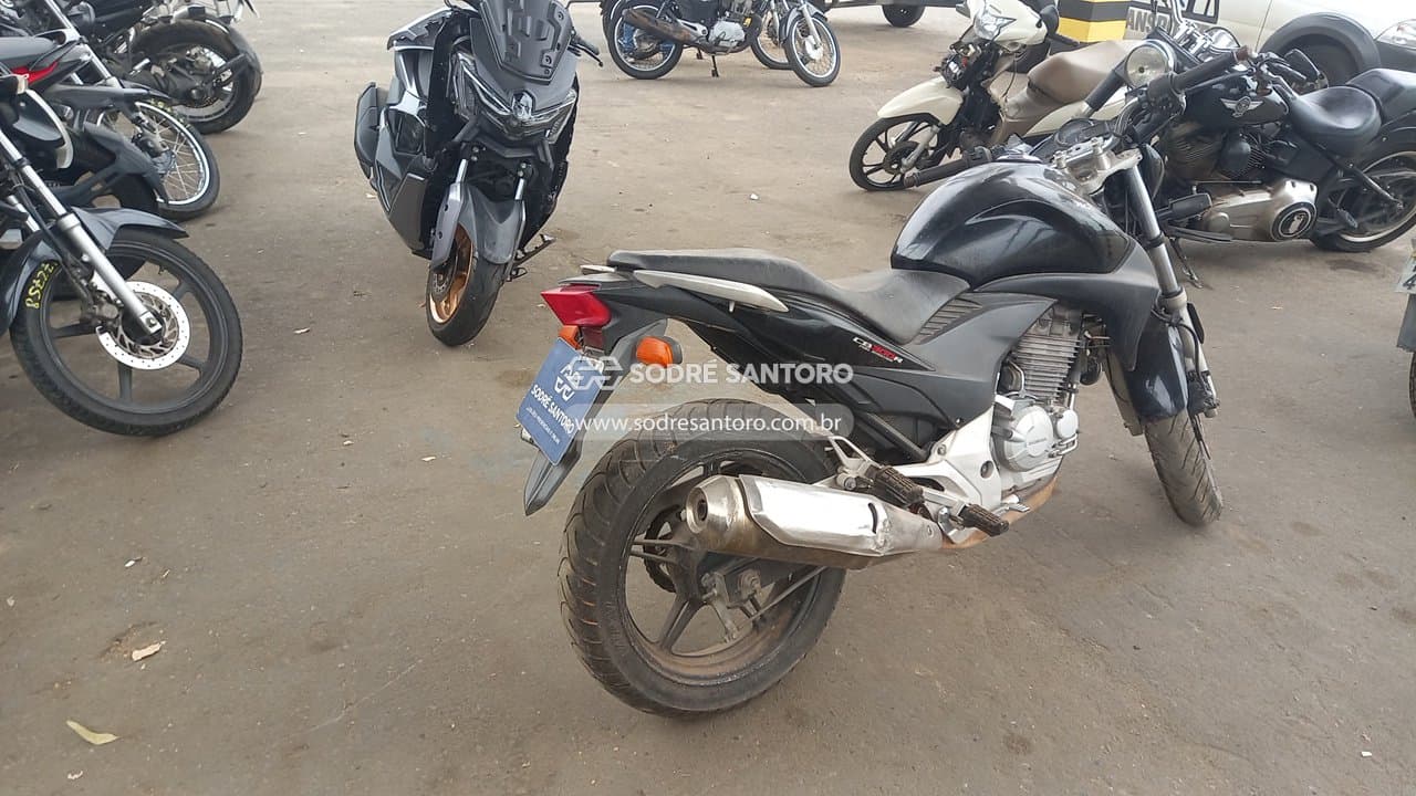 Honda Cb 300r 2010 — foto 4