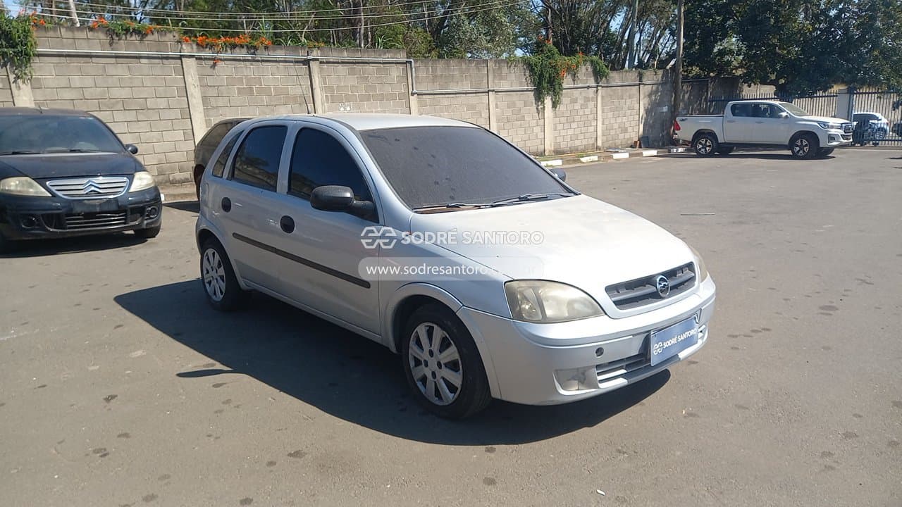 Chevrolet Corsa Hatch 2003 — foto 1