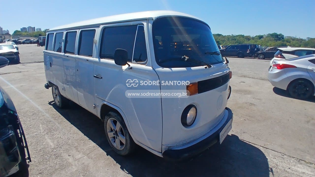 Volkswagen Kombi 1997, branca