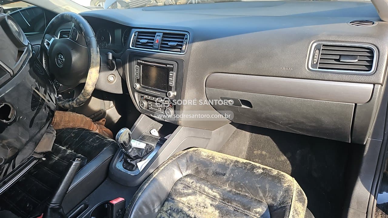 Volkswagen Jetta 2.0t 2011 — foto 6