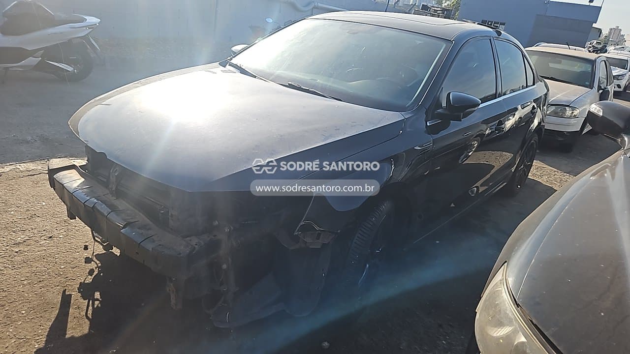 Volkswagen Jetta 2.0t 2011 — foto 3