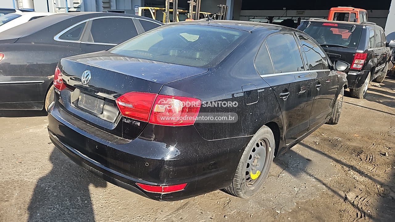 Volkswagen Jetta 2.0t 2011 — foto 4