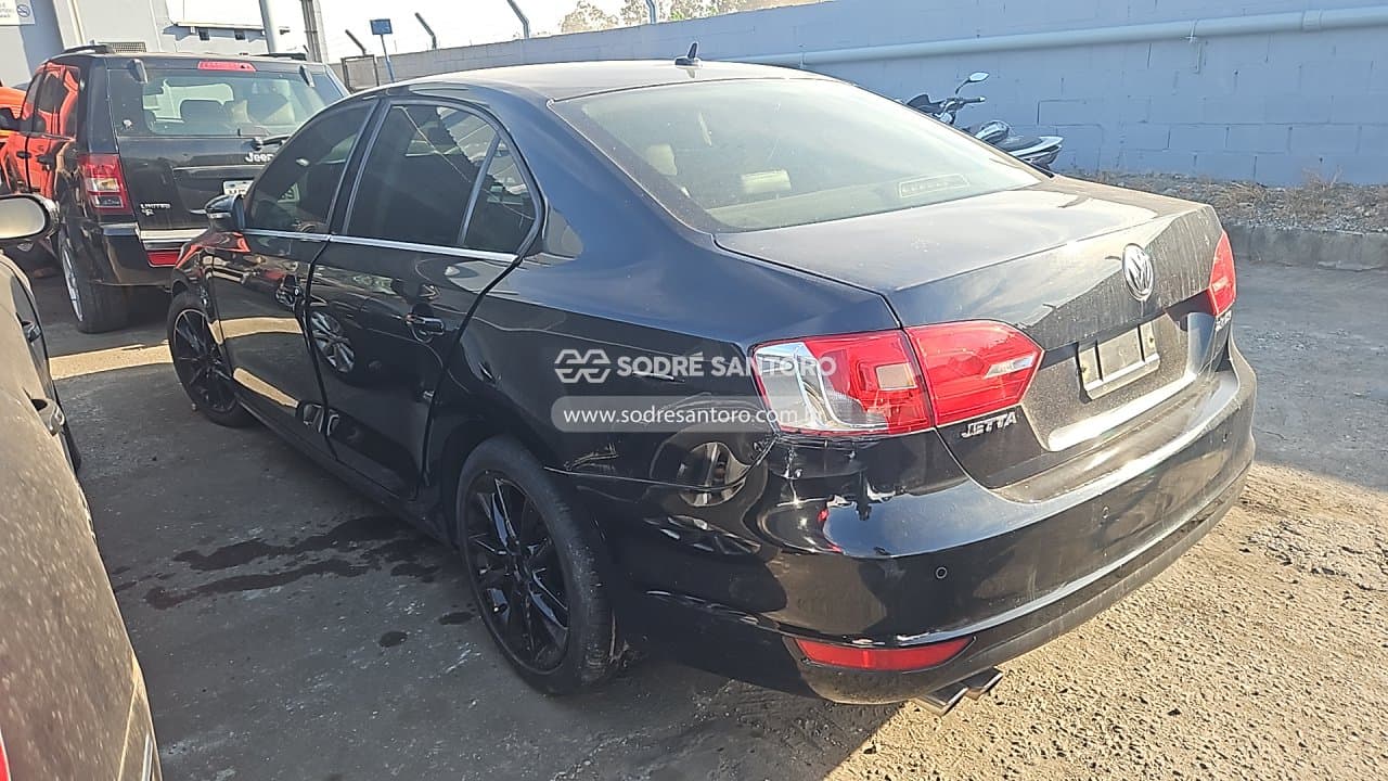 Volkswagen Jetta 2.0t 2011 — foto 2