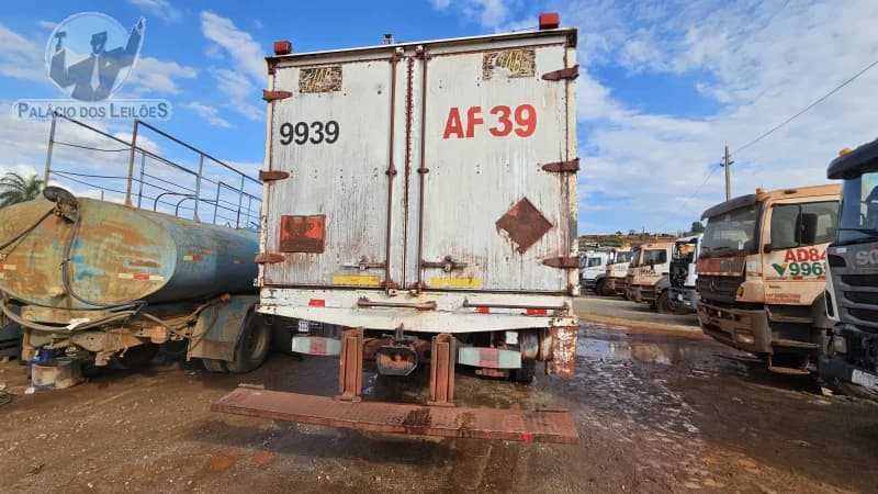 Mercedes-Benz Axor 33406x4 2011 — foto 5