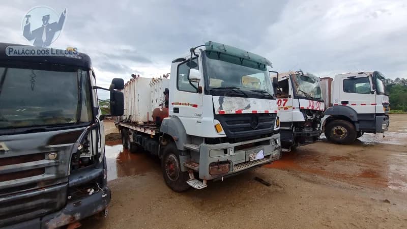 Mercedes-Benz Axor 33406x4 2011 — foto 3