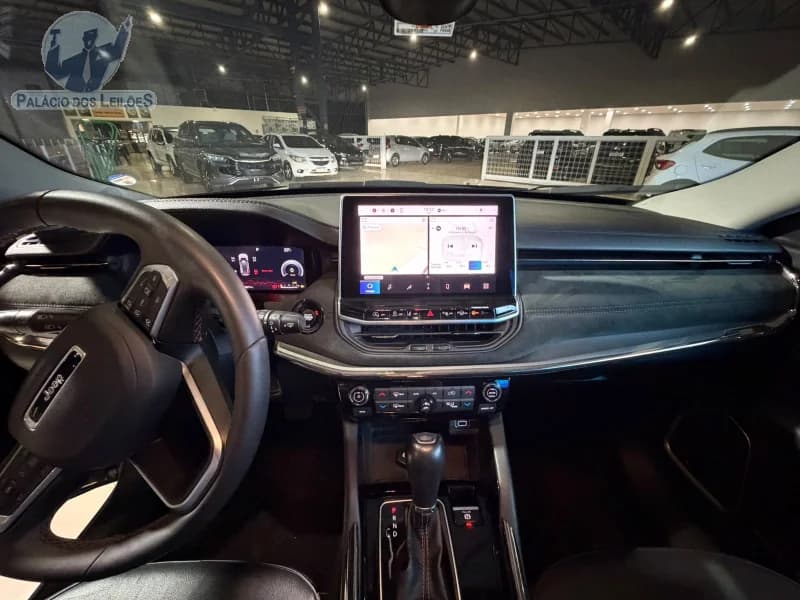 Jeep Commander LIM T 2025 — foto 8
