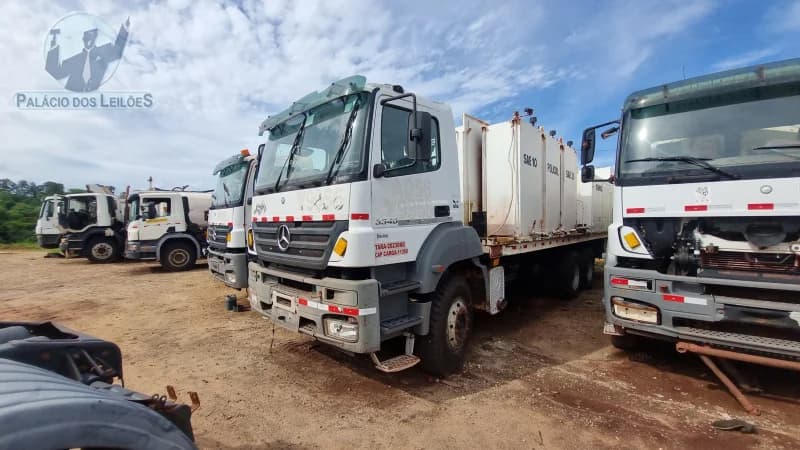 Mercedes-Benz Axor 33406x4 2011