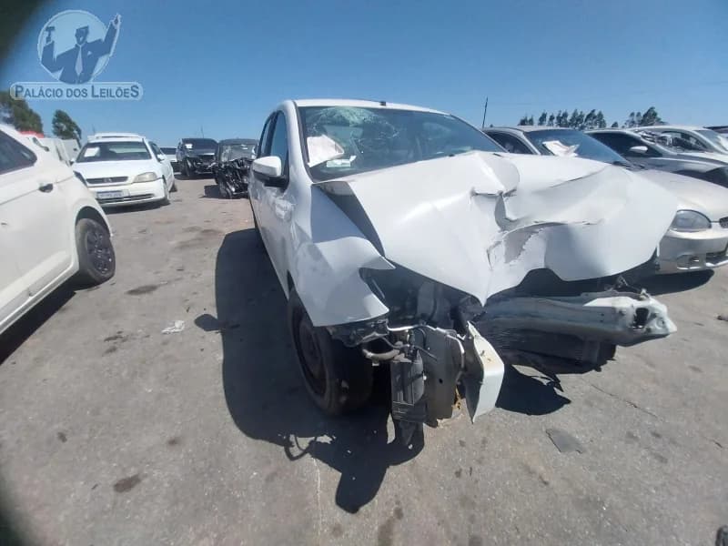 Renault Logan Expr 1016v 2016 — foto 3