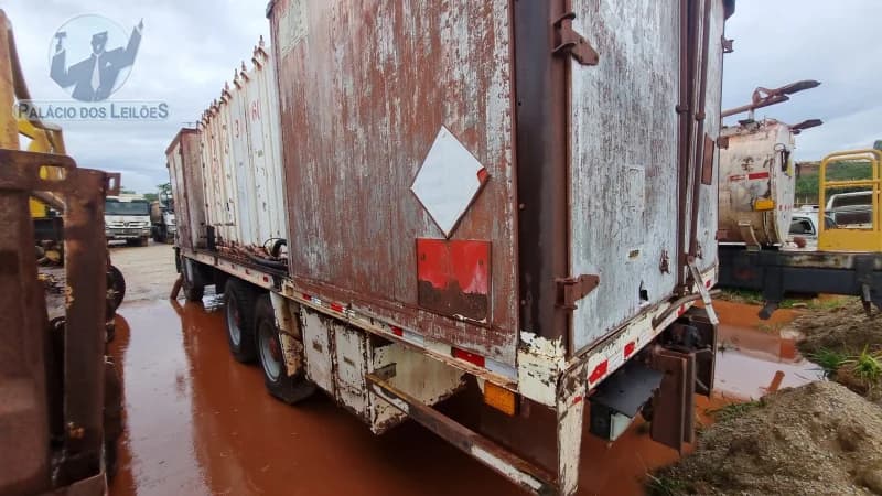 Mercedes-Benz Axor 33406x4 2011 — foto 6