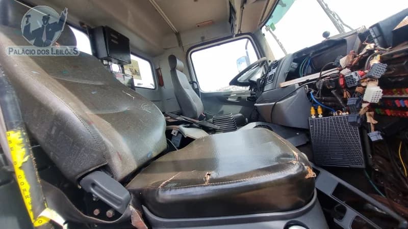Mercedes-Benz Axor 33406x4 2011 — foto 9