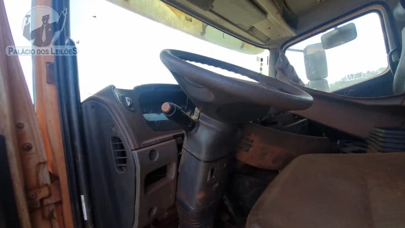 Mercedes-Benz Axor 33406x4 2011 — foto 8
