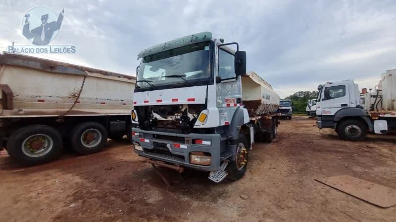 Mercedes-Benz Axor 33406x4 2012 — foto 1