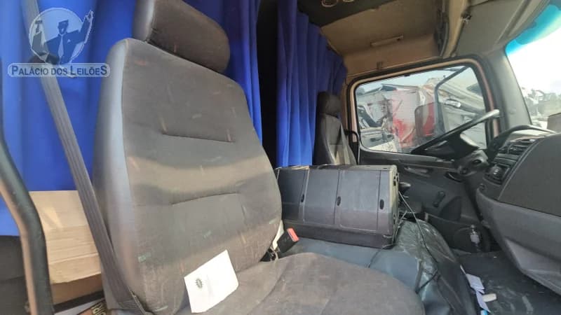 Mercedes-Benz Atego 2425 2012 — foto 9