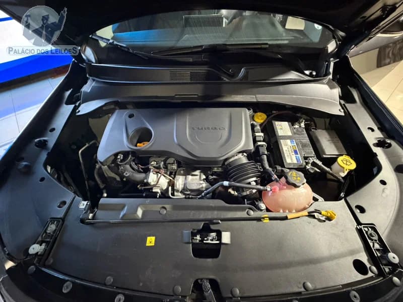 Jeep Commander LIM T 2025 — foto 13