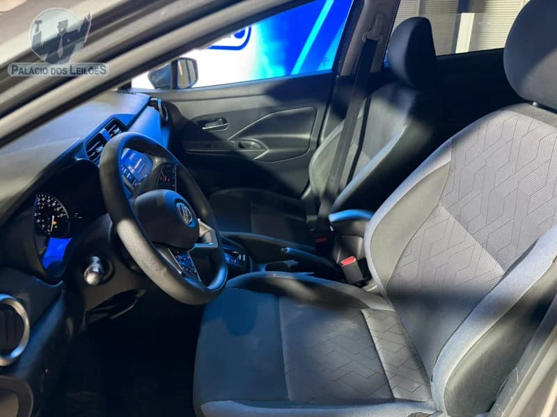 Nissan Versa Advnc CVT 2026 — foto 10