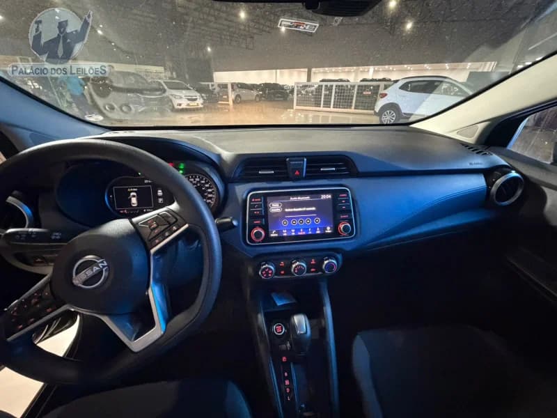 Nissan Versa Advnc CVT 2026 — foto 8