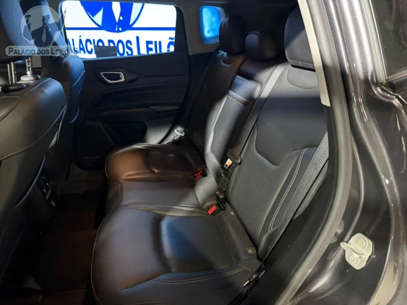 Jeep Compass Long TD 2023 — foto 11