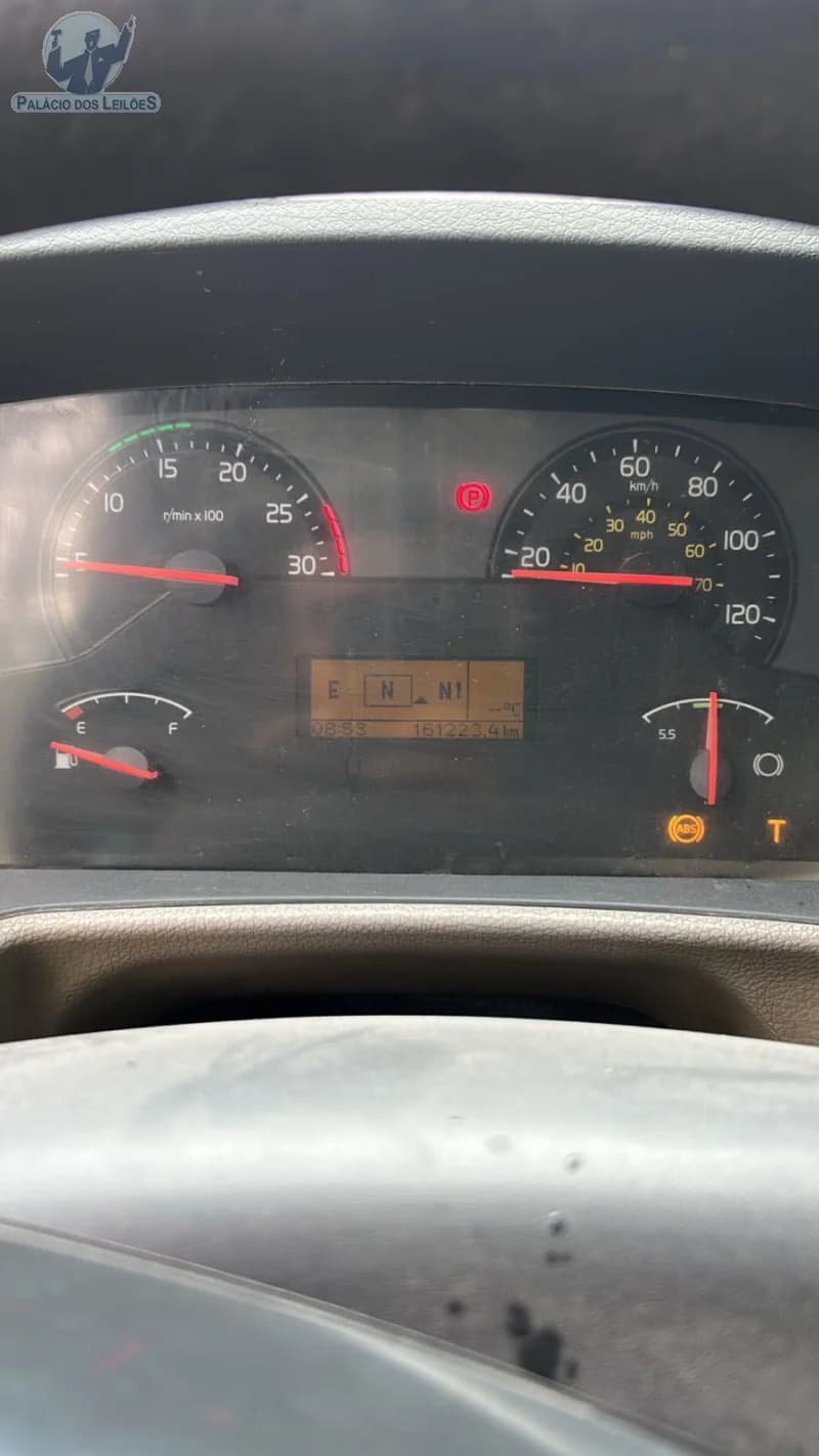 Volvo VM 330 6x4r 2017 — foto 7