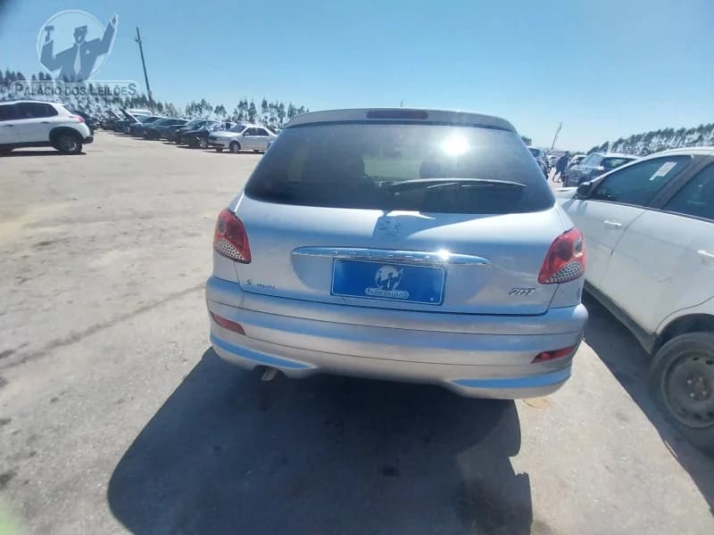 Peugeot 207hb XR 2013 — foto 5