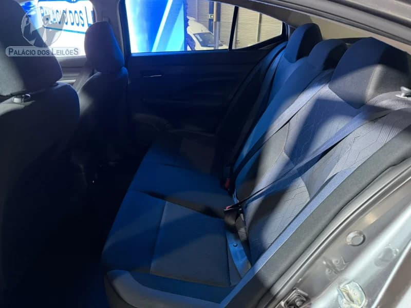 Nissan Versa Advnc CVT 2026 — foto 11