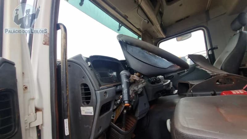 Mercedes-Benz Axor 33406x4 2011 — foto 7